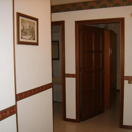 Dietro Il Politeama Bed and Breakfast