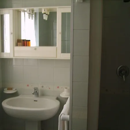 Dietro Il Politeama Bed and Breakfast 2*