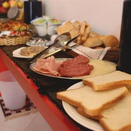 Dietro Il Politeama Bed and Breakfast Παλέρμο