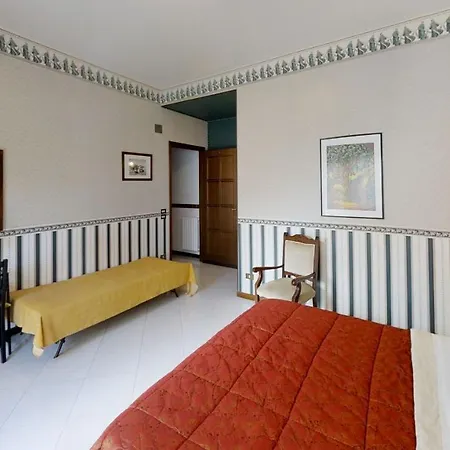 Dietro Il Politeama Bed and Breakfast