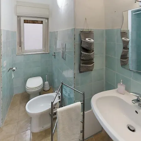Dietro Il Politeama Bed and Breakfast Παλέρμο