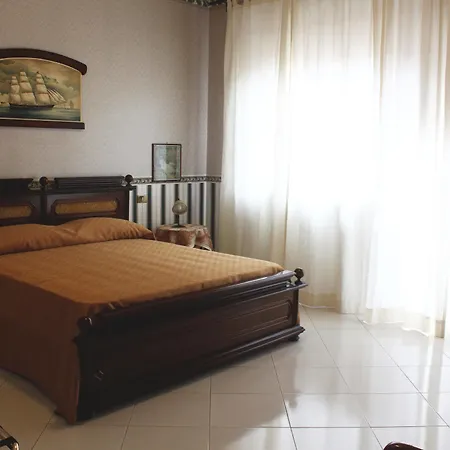 Dietro Il Politeama Bed & Breakfast
