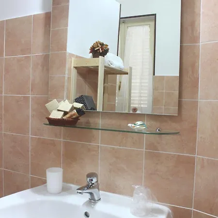 Dietro Il Politeama Bed & Breakfast